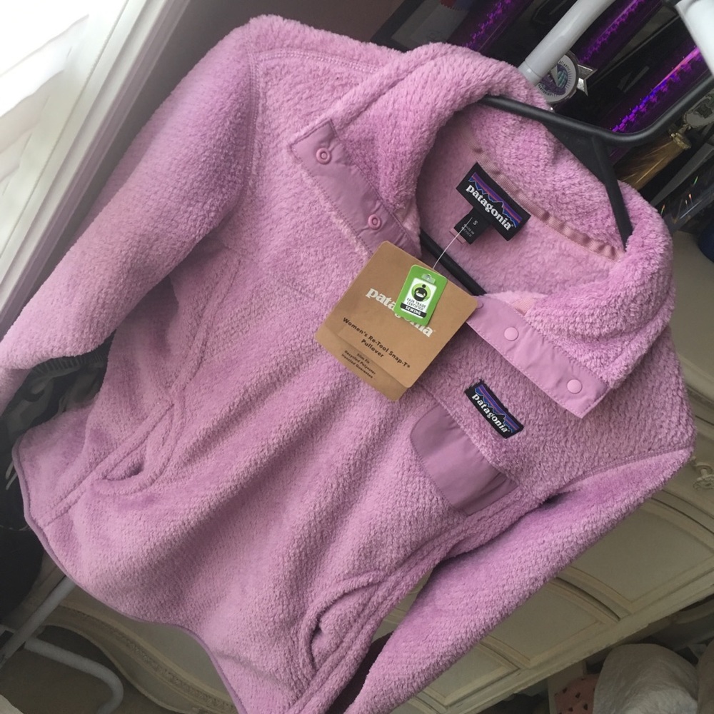 NWT Pink Patagonia Pullover